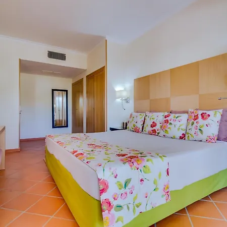 Al - Apartamento Vila Sol Adaptado Vilamoura Exterior photo